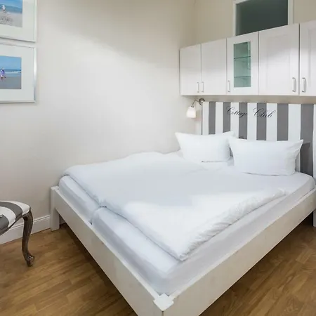 Kaiserhof 102 - Reinke Apartment