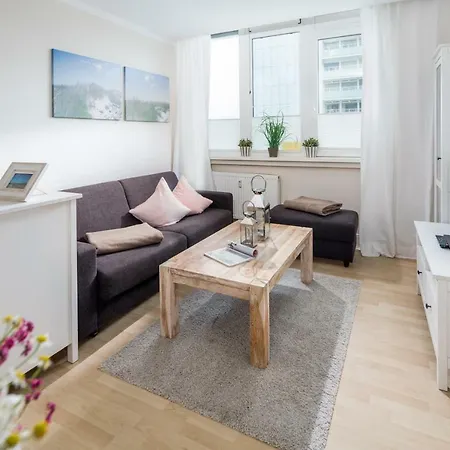 Kaiserhof 102 - Reinke Apartment